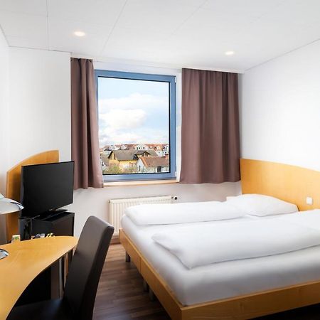 Mainstreet Hotel Дитценбах Экстерьер фото